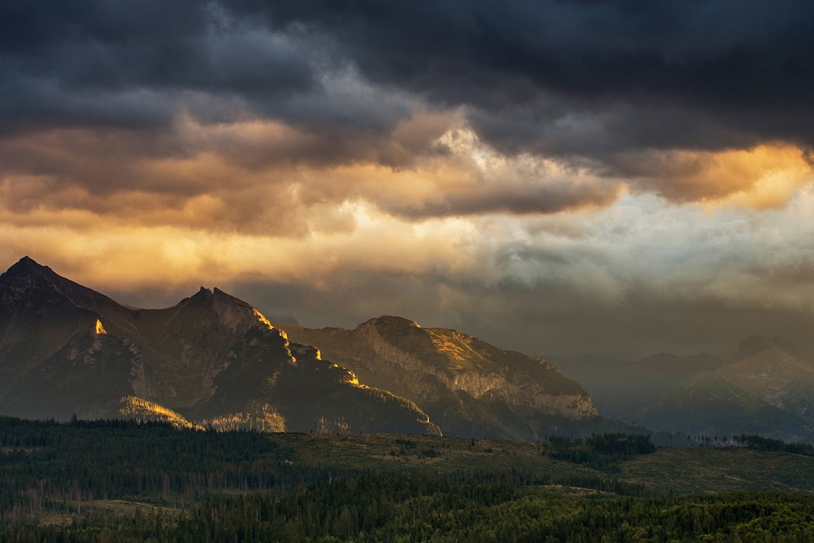 bednarz marek interfoto fotografia krajobrazowa pejzaż górski wschód słońca w górach górskie lasy
