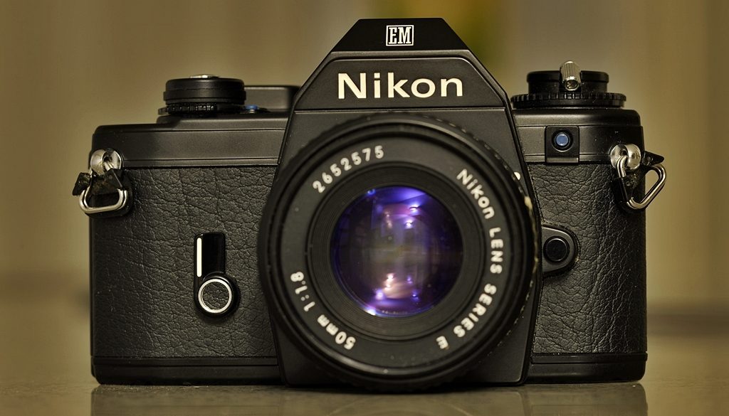 Nikon-EM-Main