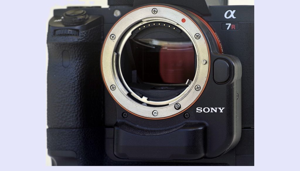 Sony-LA-EA4
