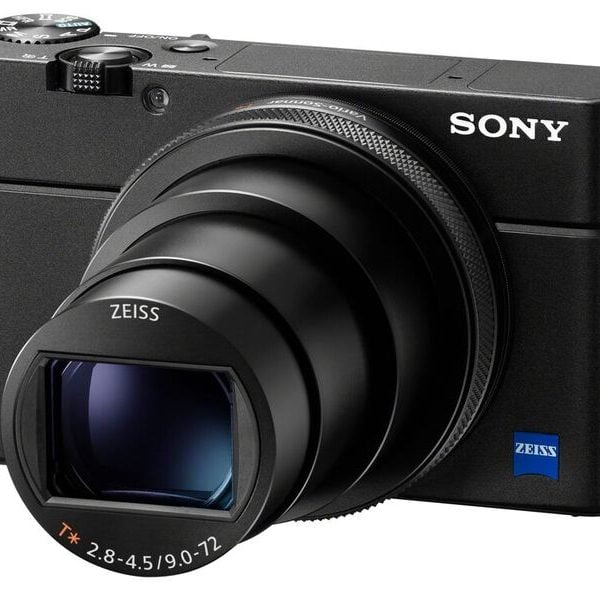 Sony ogłasza aparat Cyber-shot RX100 VI z zoomem dającym ekwiwalent ogniskowych od 24 mm do 200 mm