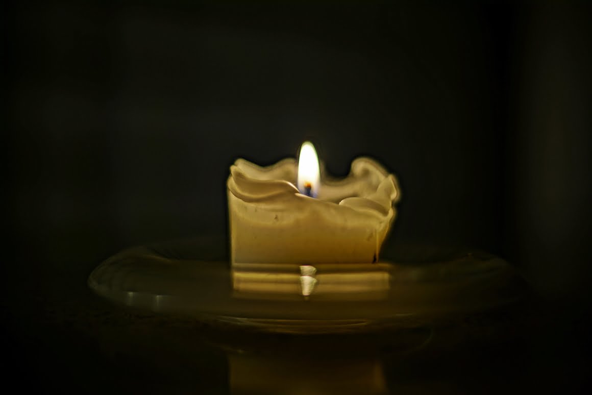 Voigtlander-Nokton-35mm-f1.2-II-Candle