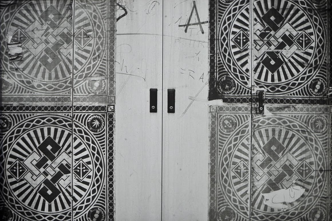 Canon-AE1-Grafitti