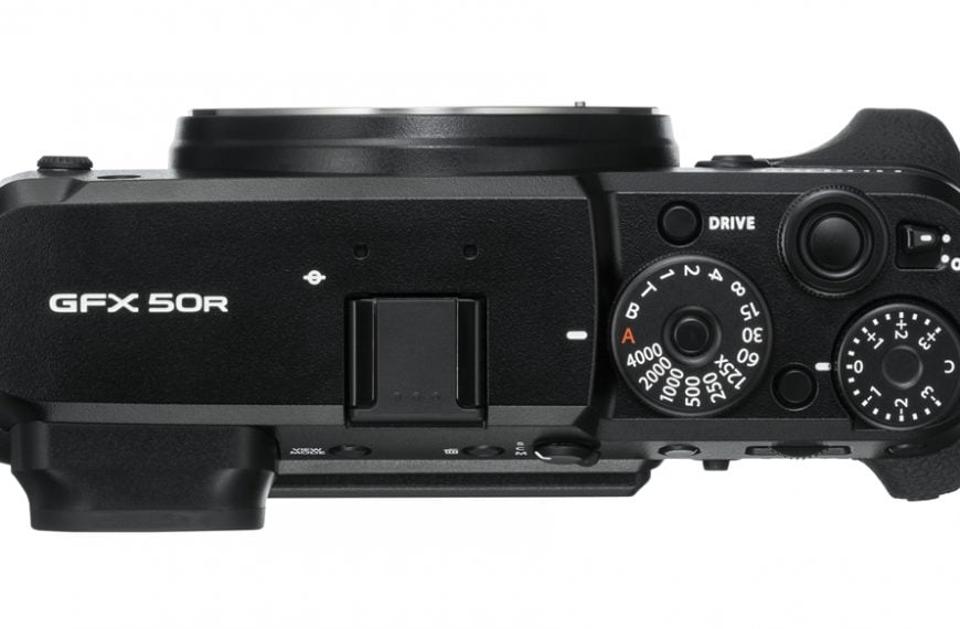 Fujifilm wprowadza średnioformatowego bezlusterkowca GFX 50R o stylistyce aparatu dalmierzowego