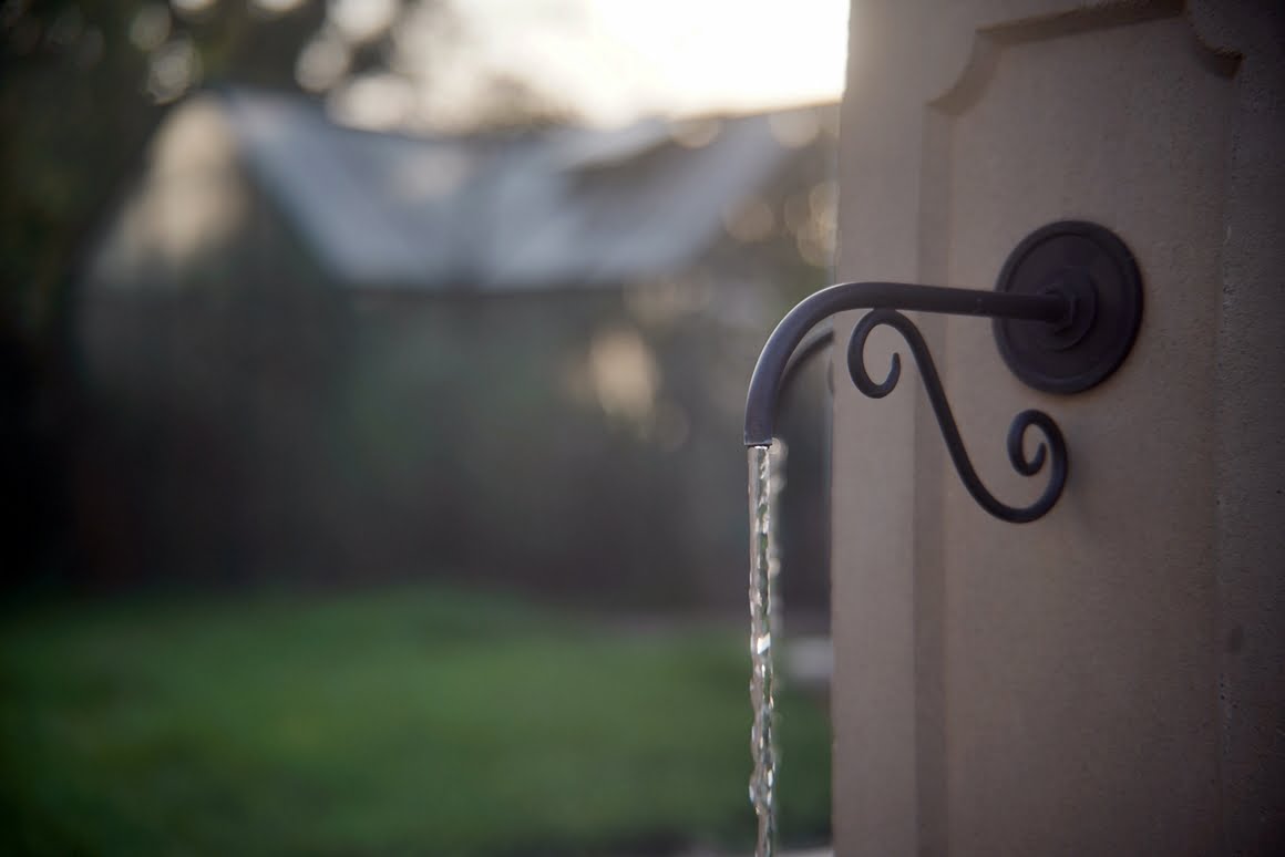 Sony-A7R-II-Voigtlander-Zoomar-36-82mm-f2,8-Fountain-1