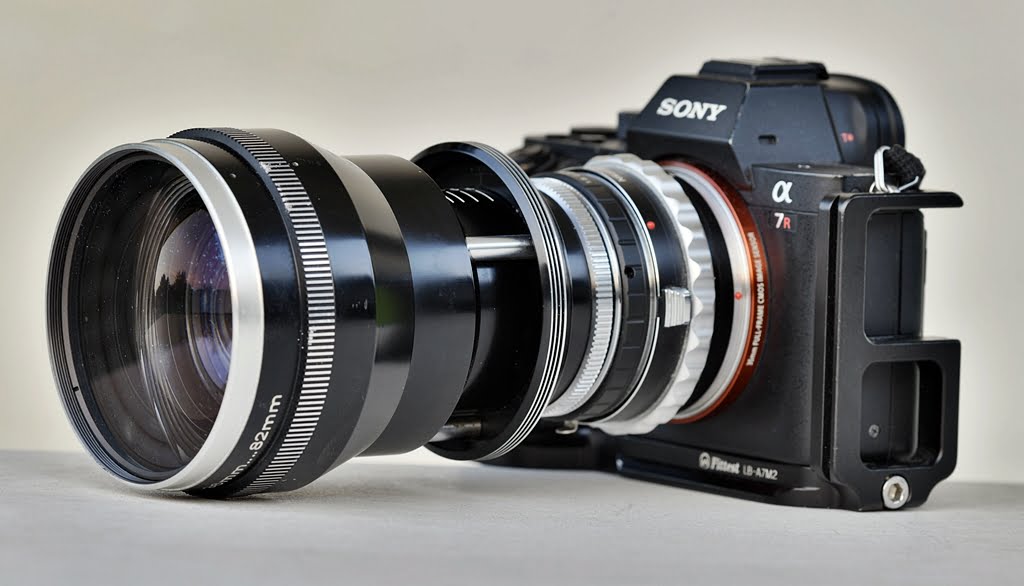 Voigtlander-Zoomar-36-82mm-f2.8-Sony-A7RII