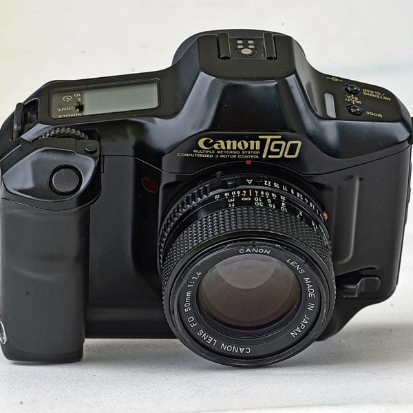 Canon T90: Aneks. Uchwyt pionowy domowej roboty