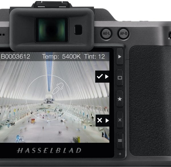 Wideo i bracketing ostrości dodane poprzez aktualizację oprogramowania do aparatów Hasselblad X1D II i 907X