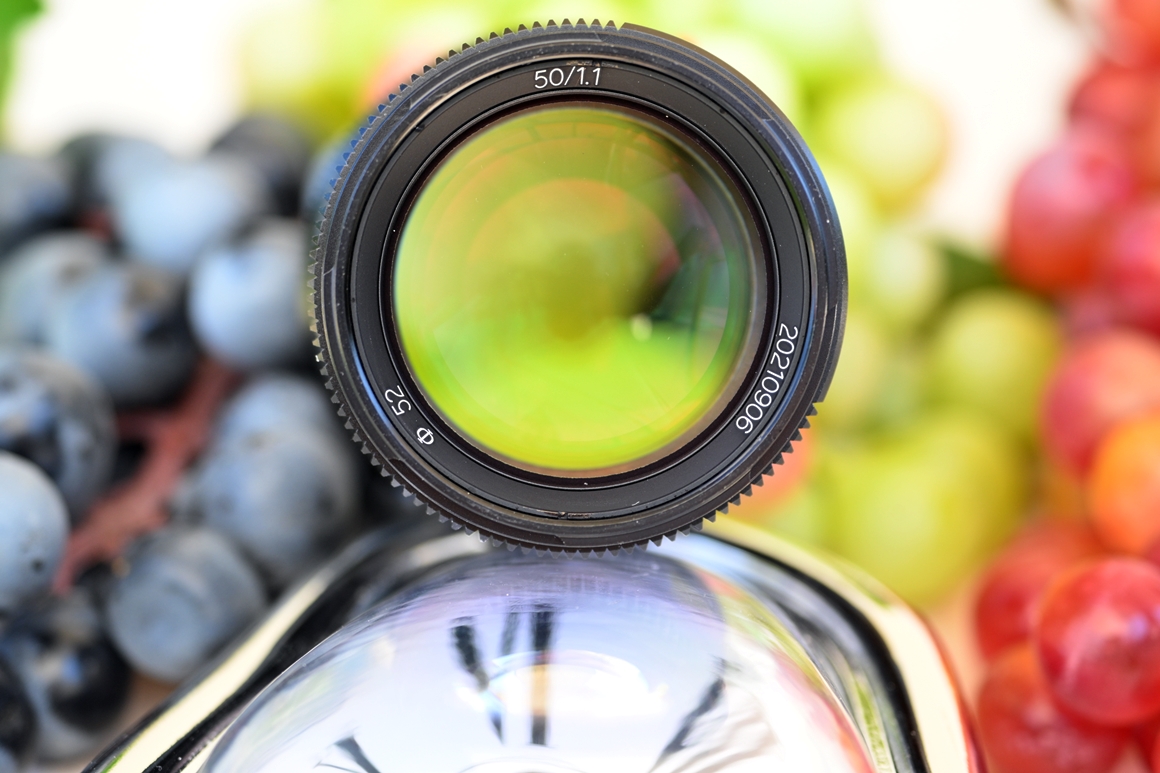 50mm-f1.1-3