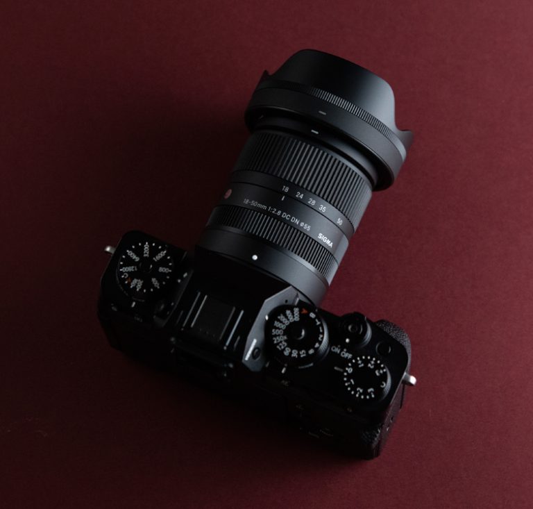 Sigma C 18-50mm F2.8 DC DN w asyście Fujifilm X-T4