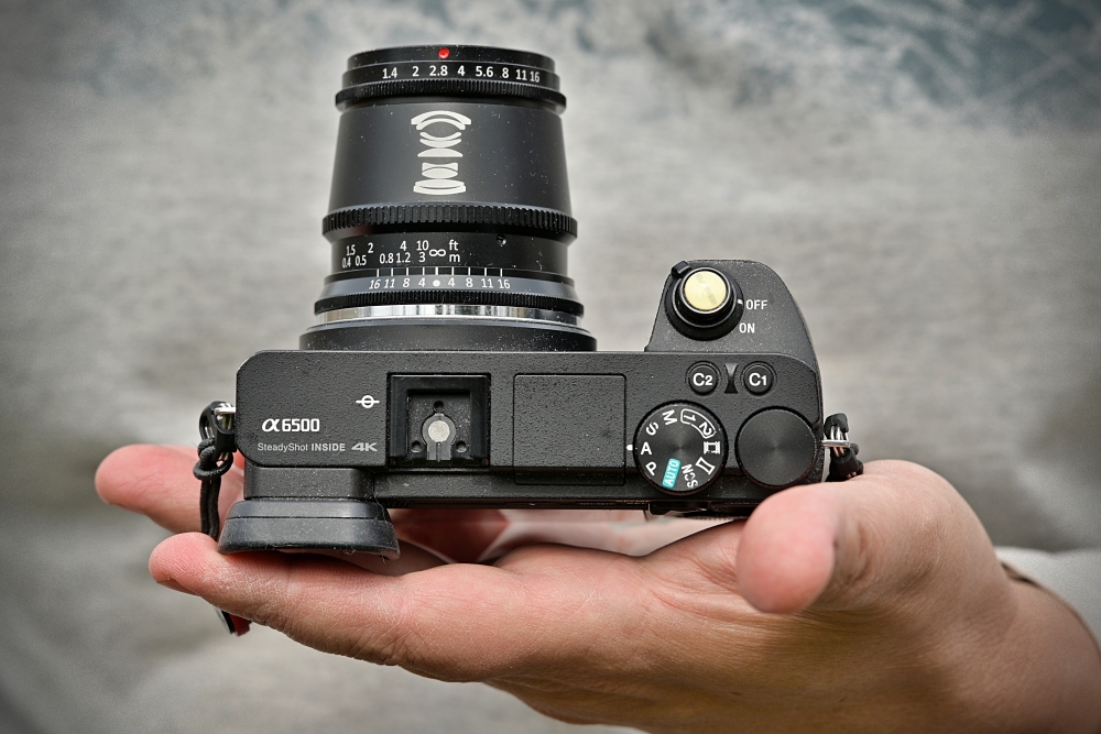 TTArtisan 17mm F1.4 Top