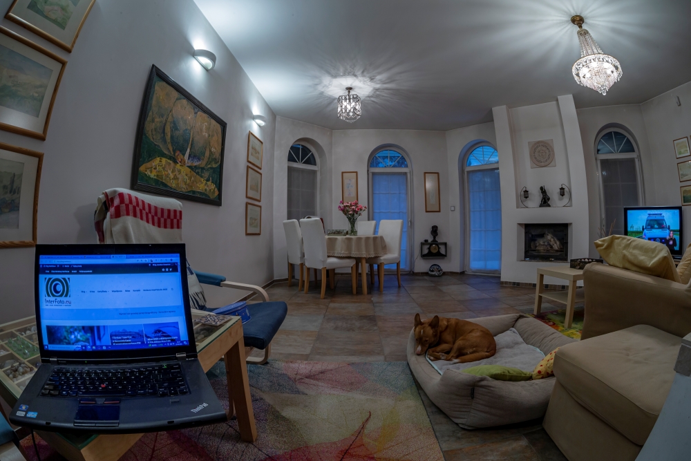 TTArtisan 11mm F2.8 Living Room
