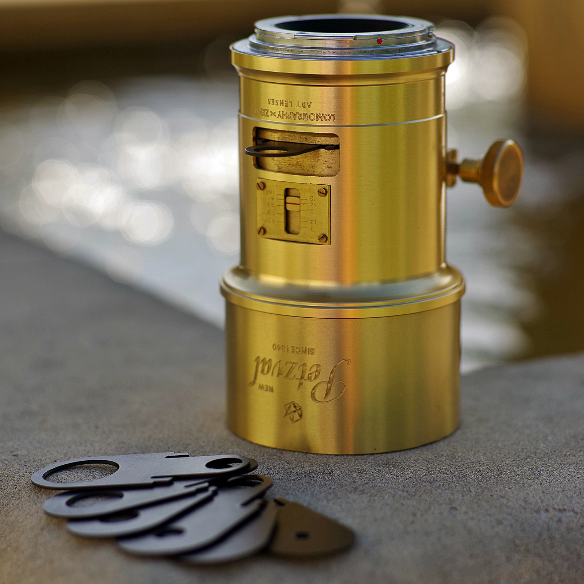 Petzval 85mm F2.2