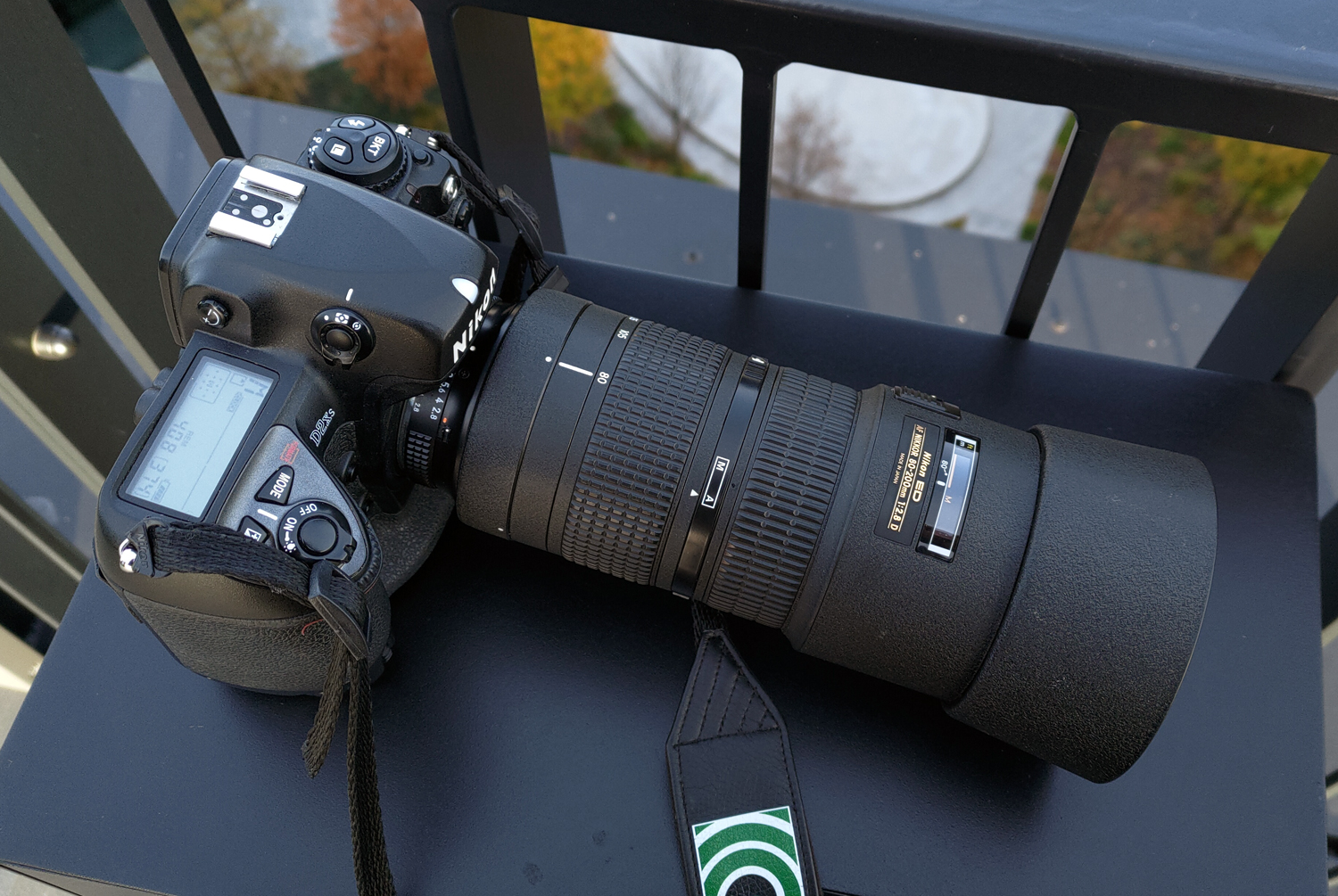 Nikon D2Xs APS-C z sensorem 12,84MP z obiektywem Nikkor 80-200mm F2.8 D ED "New"