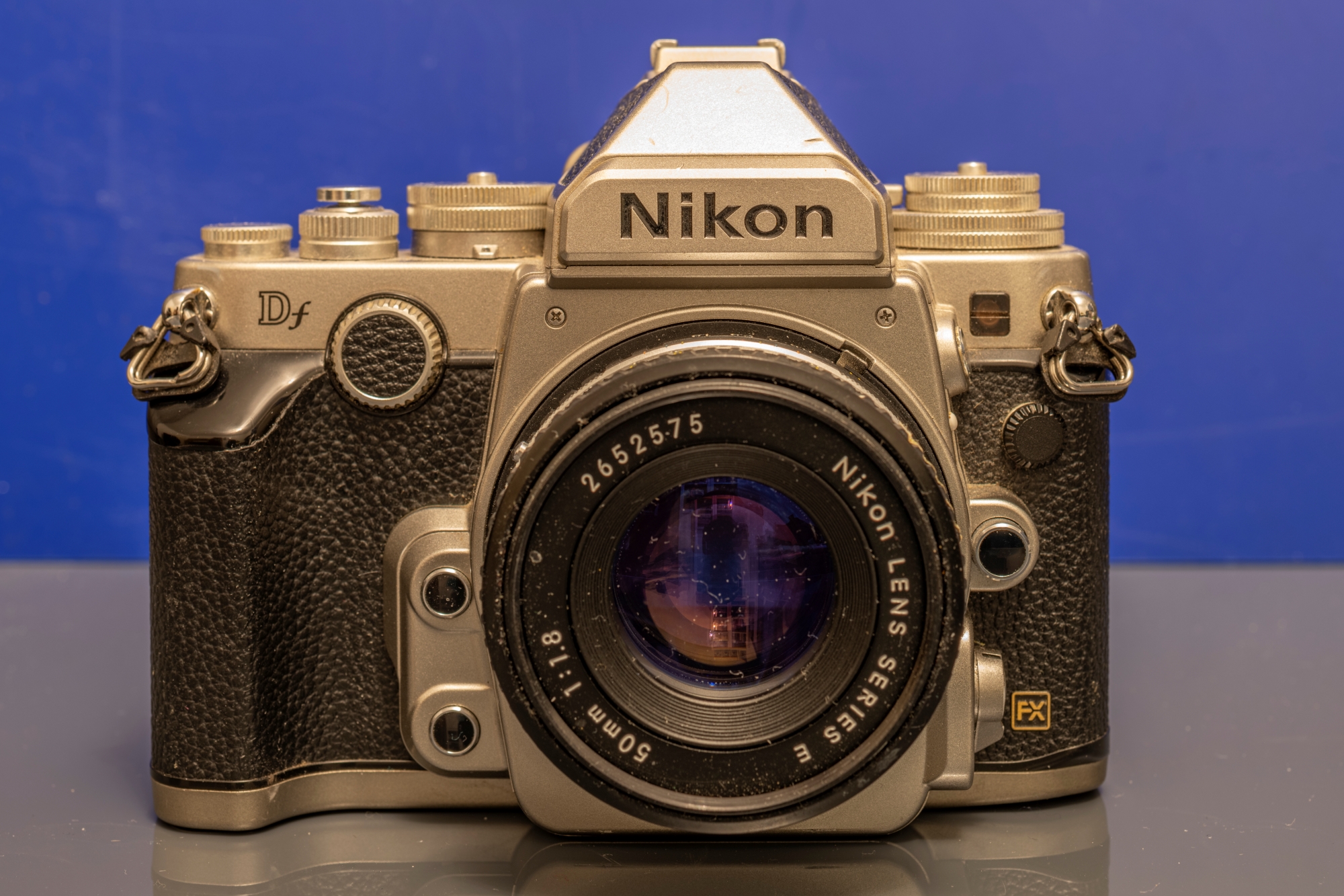 Nikon Df Kontra Nikon Zf Nikon Df Nikon Series E 50mm F1.8 Front