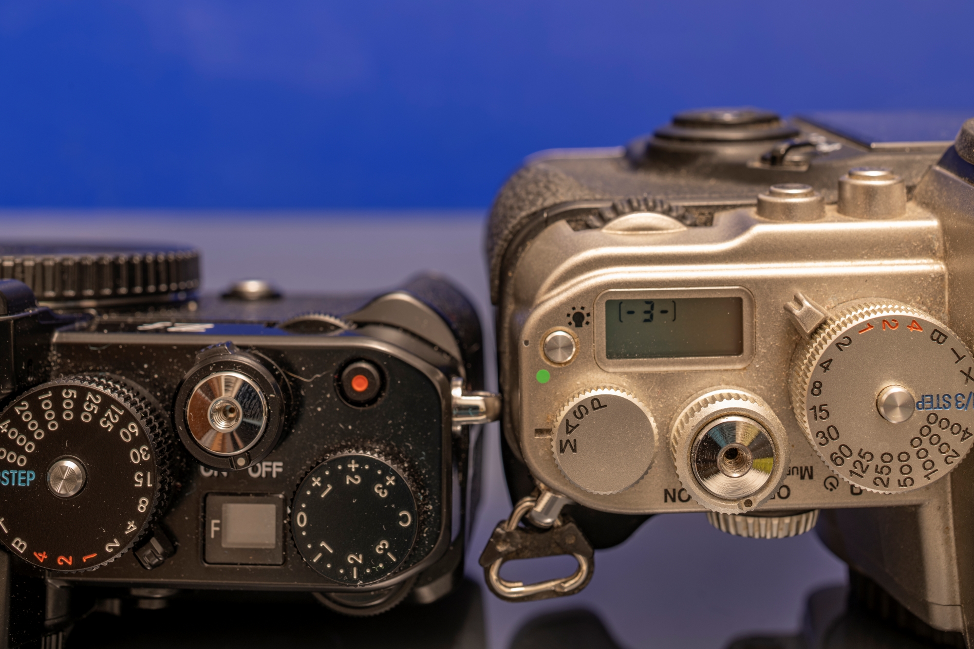 Nikon Df Kontra Nikon Zf Shutter Release