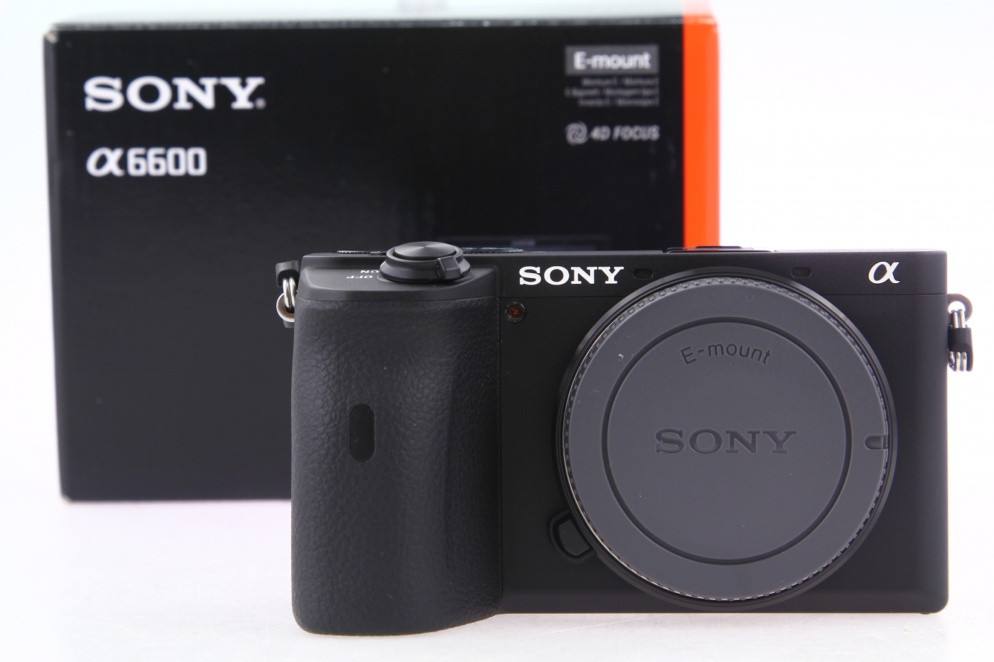 Lustrzanka cyfrowa kontra bezlusterkowiec Sony A6600