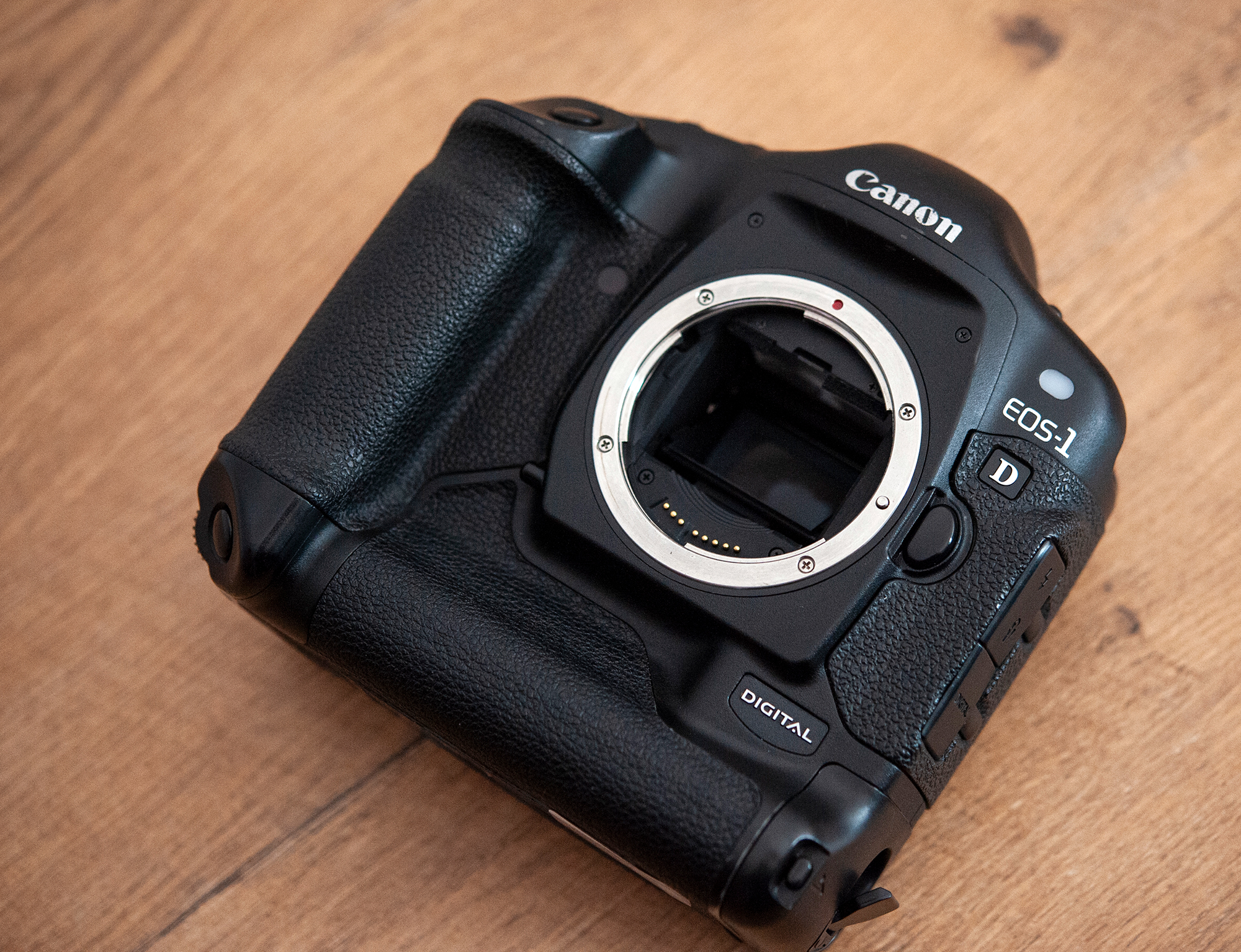 Canon EOS 1D