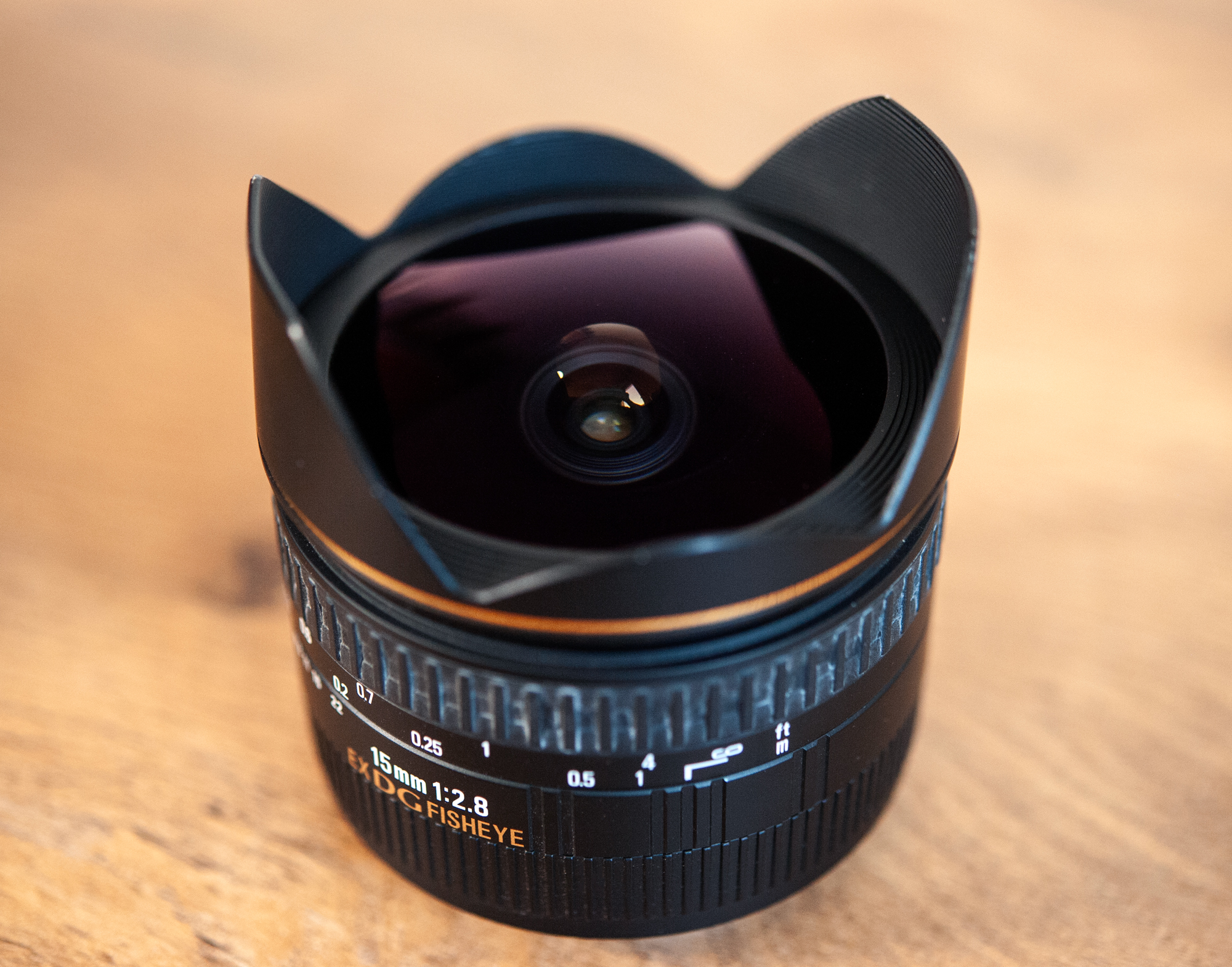 Canon EOS 5D Mark IV i Obiektywem Sigma 15mm F2.8 EX DG Fisheye