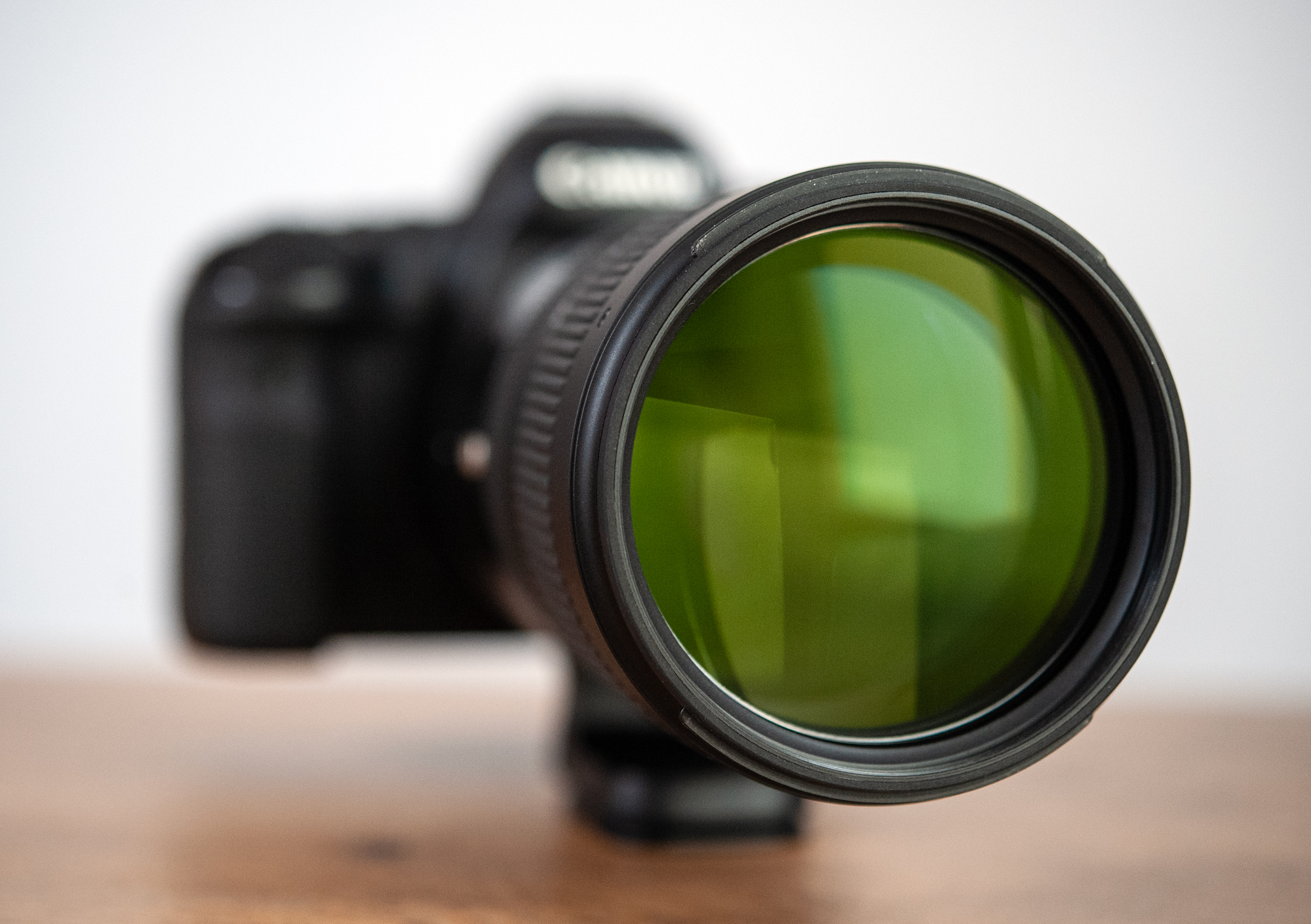 Canon EOS 5D Mark IV ze zmiennoogniskowym krótkim teleobiektywem Tamron 70-200mm F2.8 Di VC USD G2