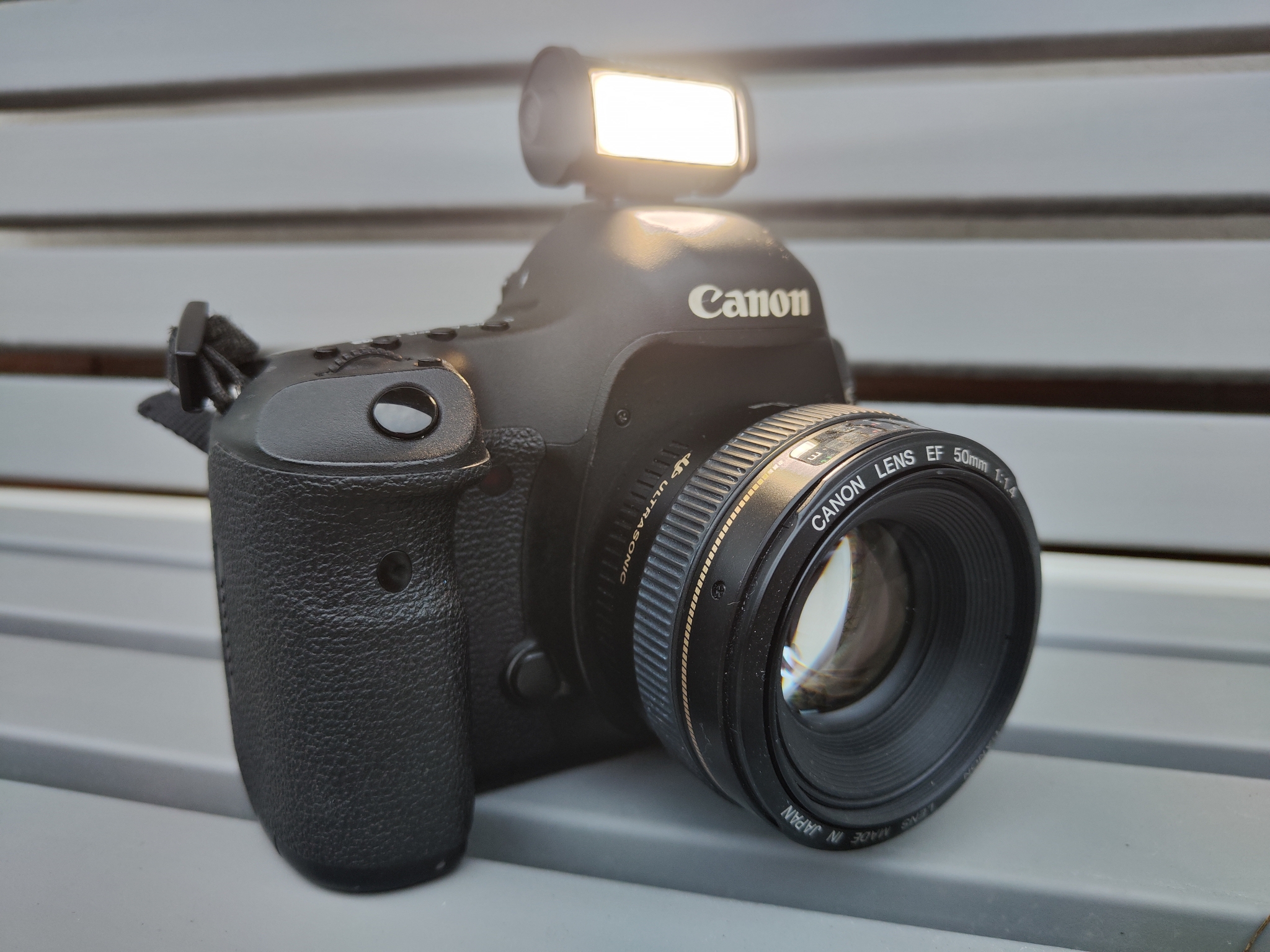 TTArtisan Super Mini LED Light Canon EOS 5D Mark III on