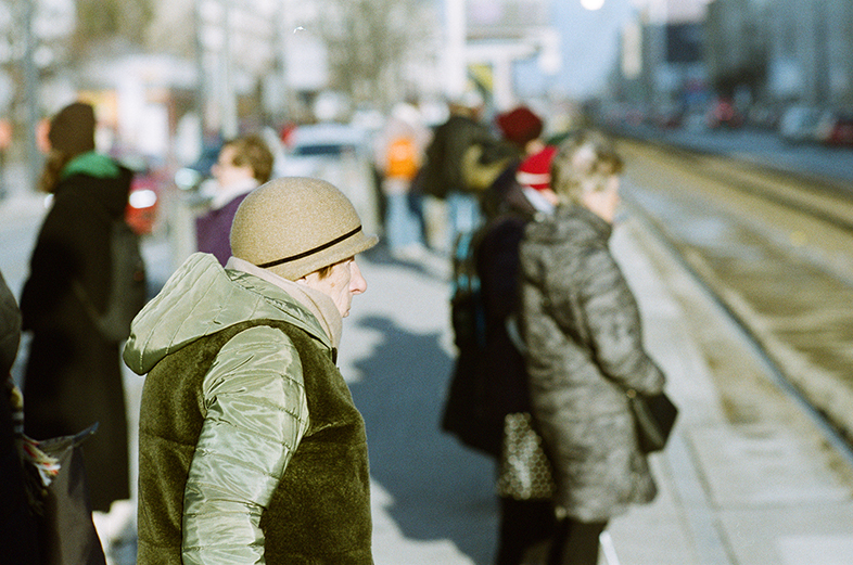 Nikon F3 HP z silnikiem MD4 + AI-S NIKKOR P.C Auto 105mm F2.5 i przeterminowany o 20 lat Kodak Gold 200 - zdjęcia przykładowe na ISO 100 i ISO 200
