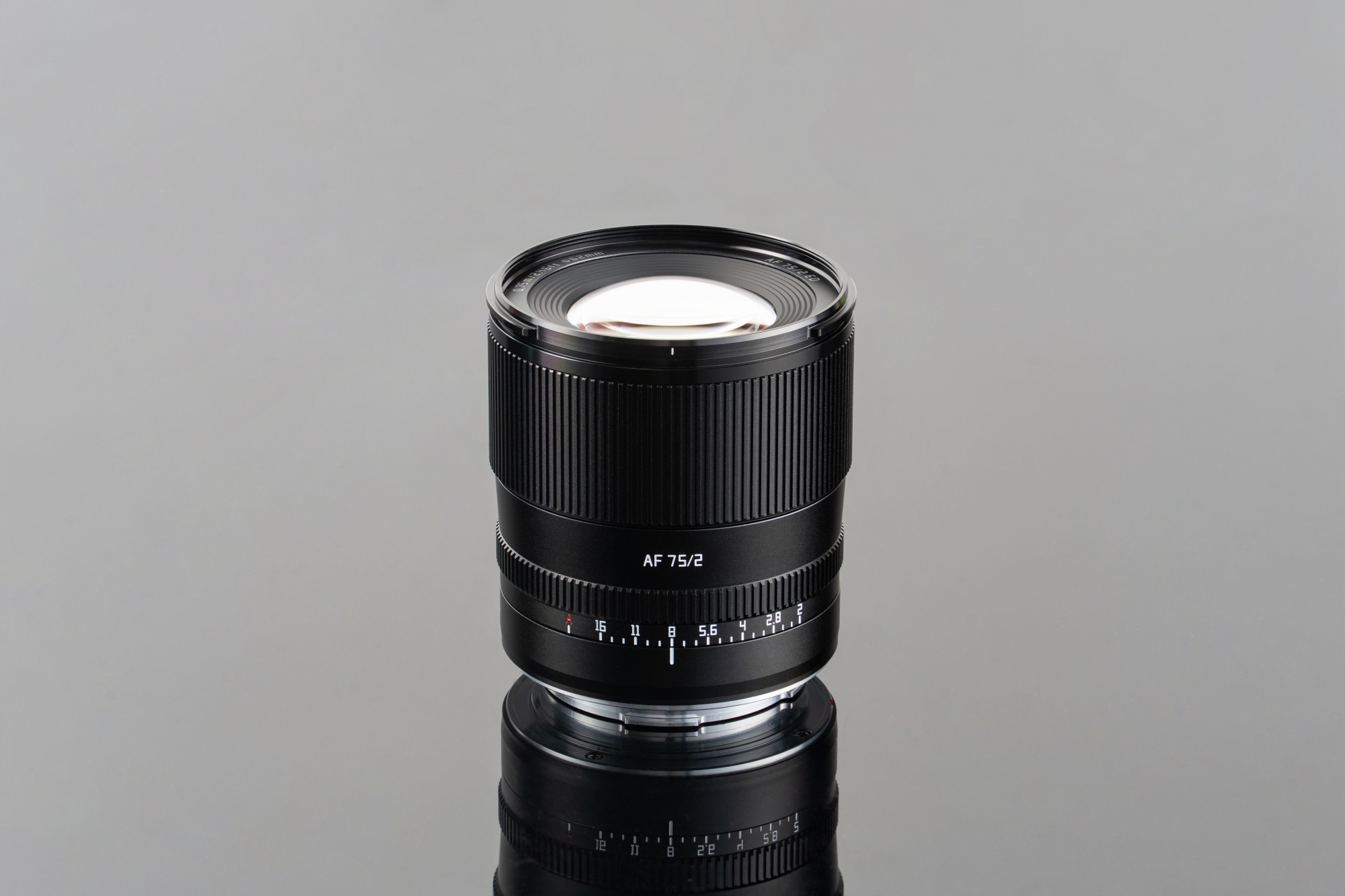 TTArtisan AF 75mm F2 ED L-mount 3