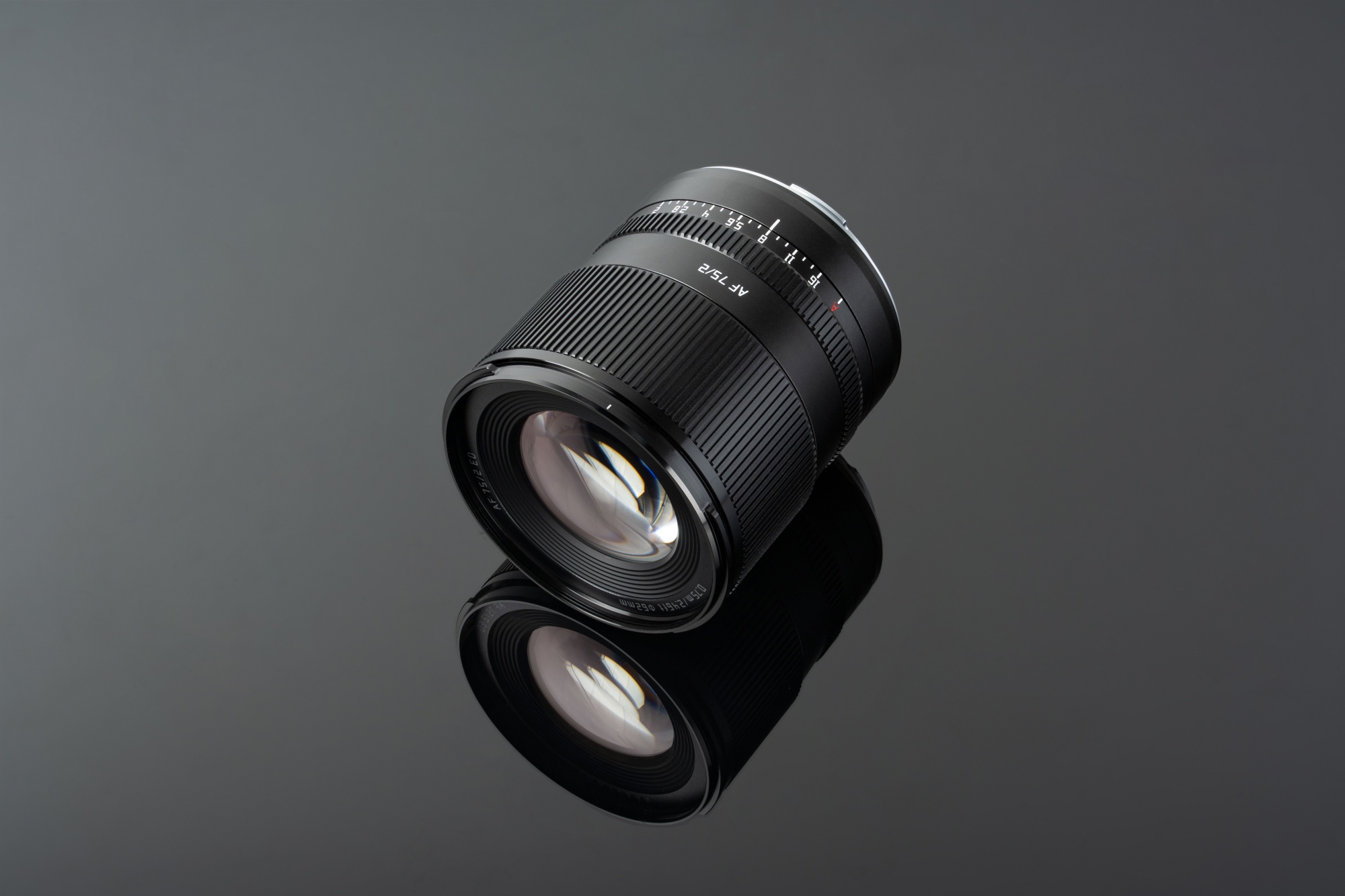 TTArtisan AF 75mm F2 ED L-mount 2