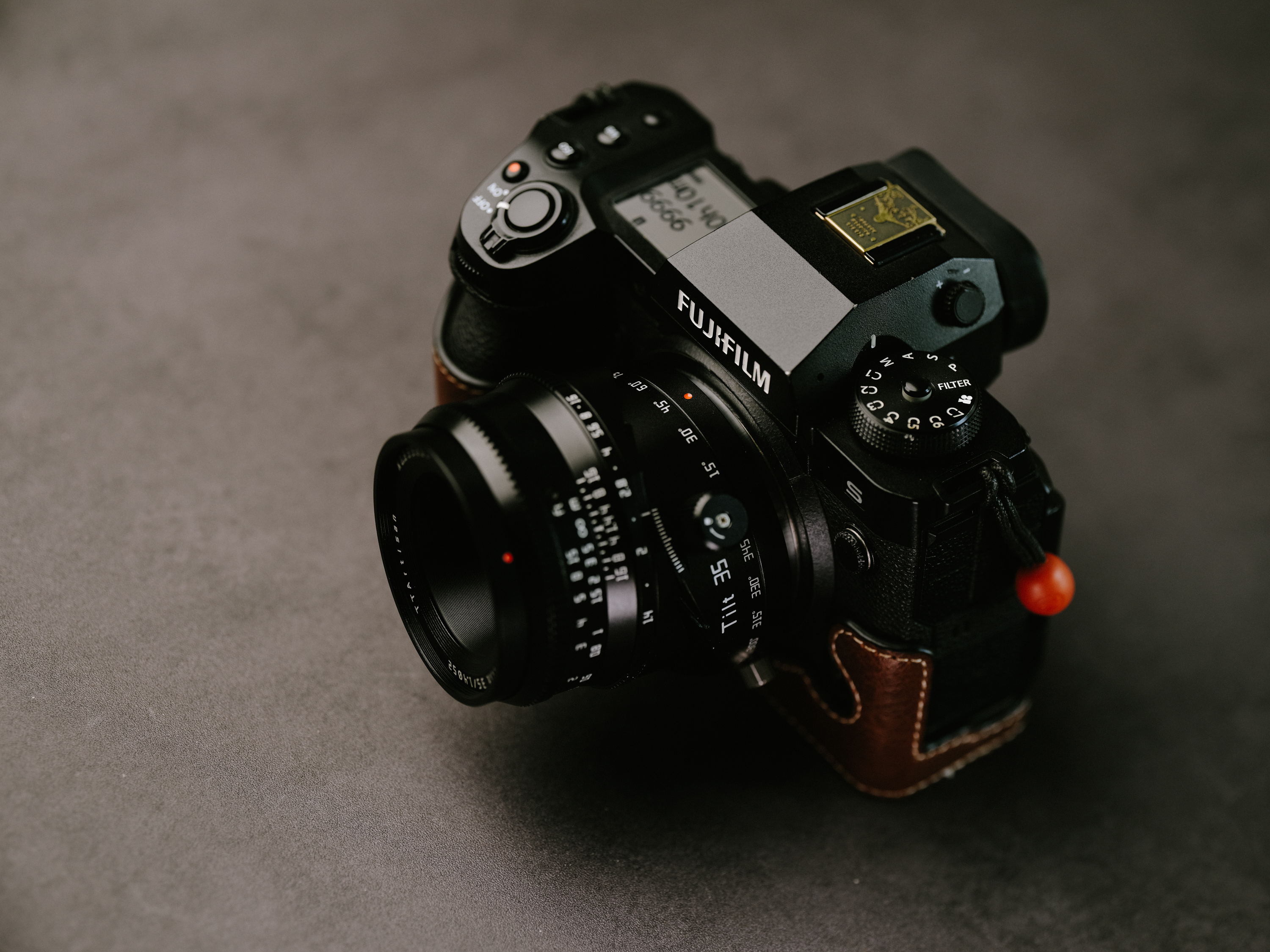 TTArtisan Tilt 35mm F1.4 APS-C