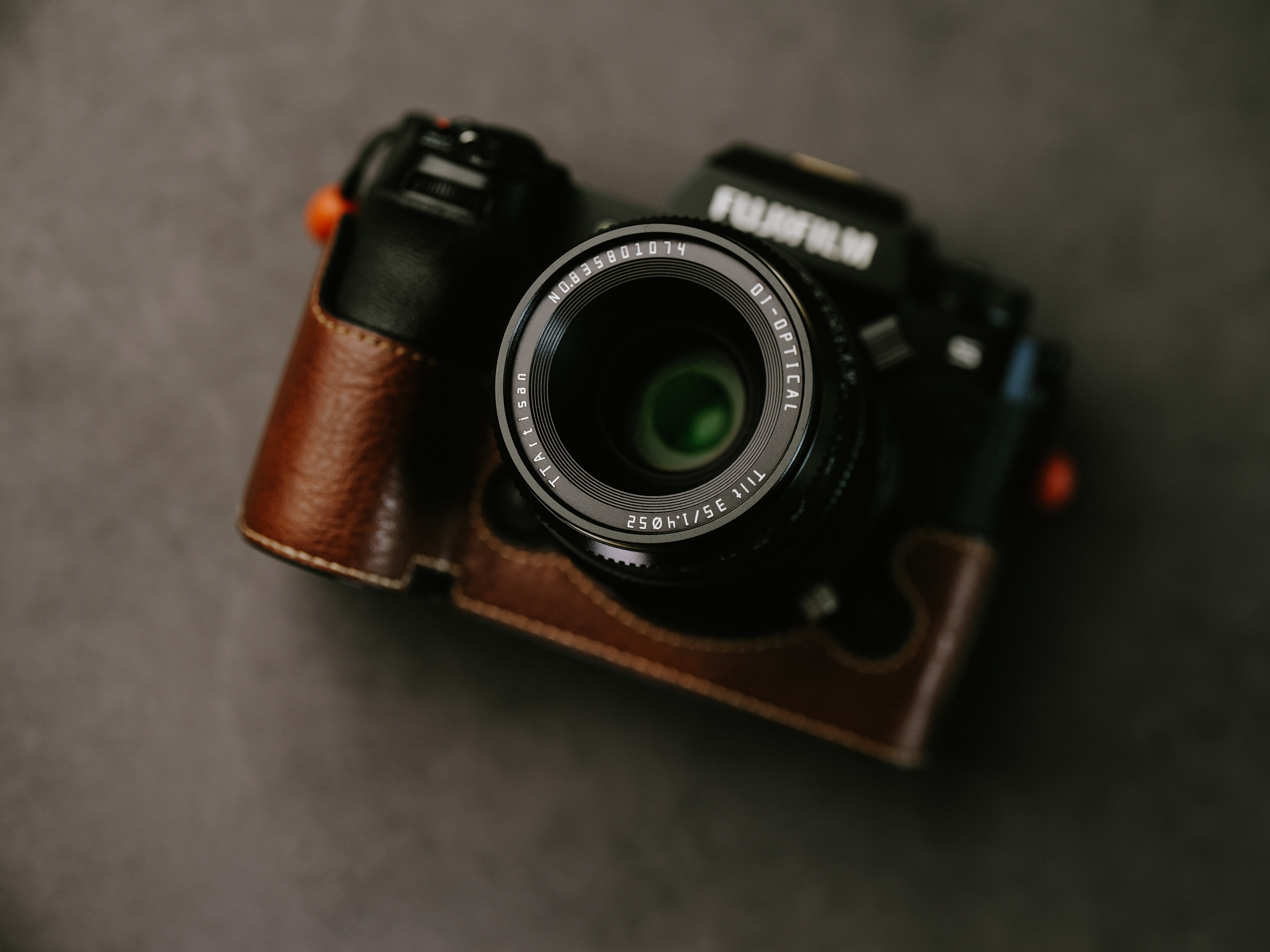 TTArtisan Tilt 35mm F1.4 APS-C
