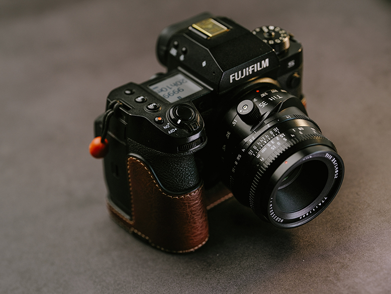 TTArtisan Tilt 35mm F1.4 APS-C