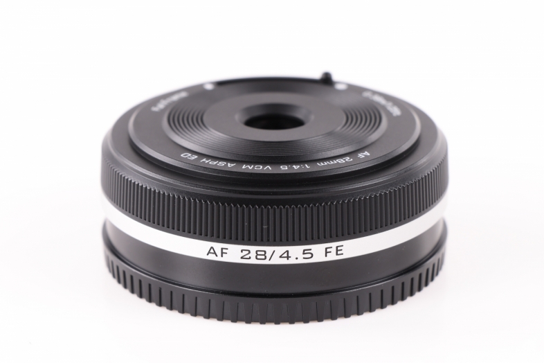 Viltrox wypuszcza aktualizację firmware dla 28 mm F4.5 E‑mount