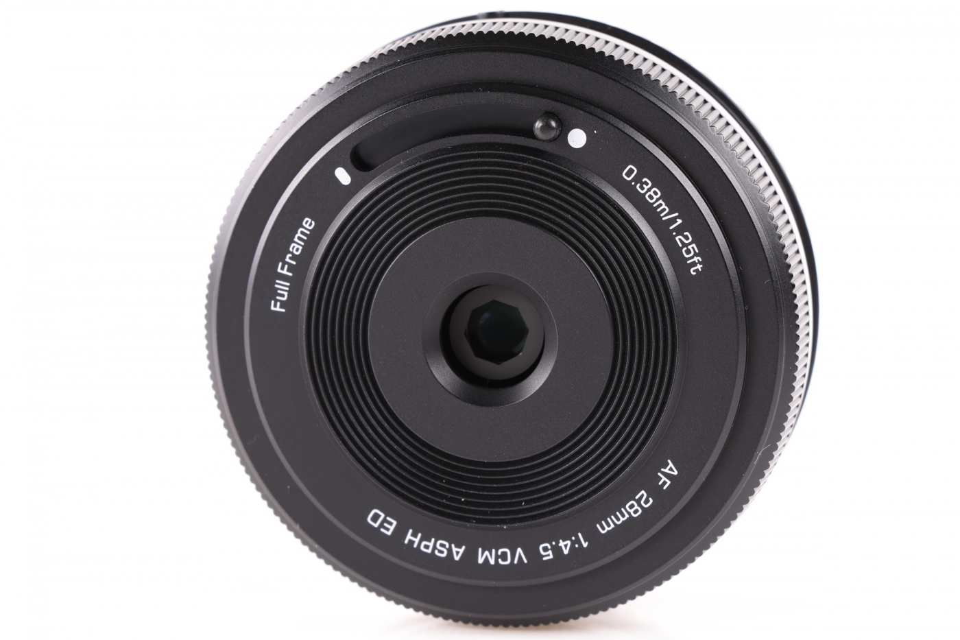 Viltrox wypuszcza aktualizację firmware dla 28 mm F4.5 E‑mount 2