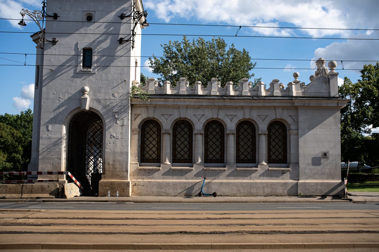 Galeria zdjęć przykładowych 2000px wykonana za pomocą obiektywu TTArtisan AF 23mm F1.8 ED Sony E