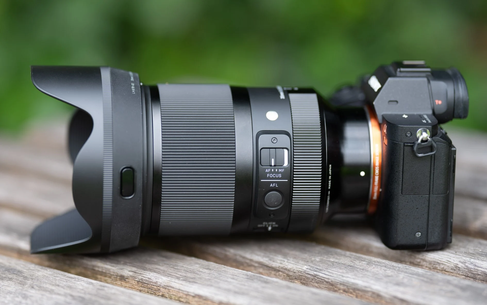 nowa-sigma-art-35-mm-f-1-2-dg-dn-ii-kompaktowa-wersja-mega-jasnej-35-mm 2
