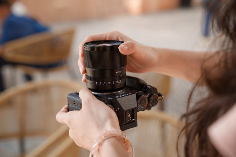 ttartisan-af-75mm-f2-ed-nowy-portretowy-obiektyw-dla-fujifilm-x