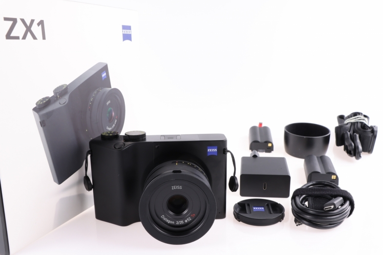 zeiss-zx1-aparat-ktory-mial-zmienic-zasady-gry-a-skonczyl-w-szufladzie-historii
