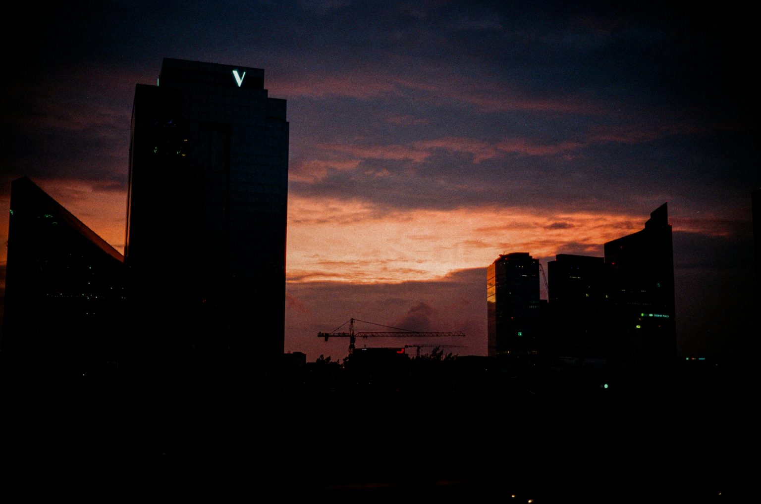 Galeria zdjęć przykładowych 2000px z aparatu Leica CL i obiektywu Voigtlander 40mm F1.4 Nokton Classic