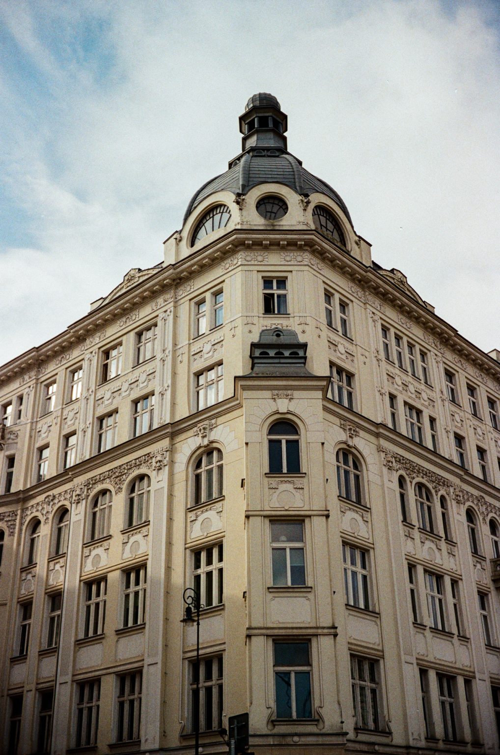 Galeria zdjęć przykładowych 2000px z aparatu Leica CL i obiektywu Voigtlander 40mm F1.4 Nokton Classic