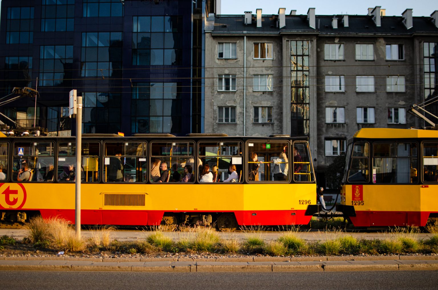 Galeria zdjęć 2000px z aparatu Nikon D5100 i obiektywu Nikkor 35mm F1.8 AF-S DX G