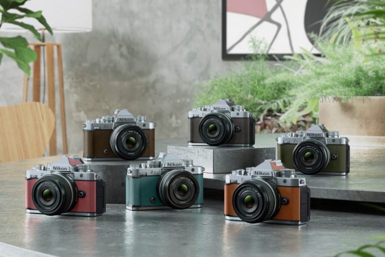 nikon-z-f-silver-edition-aparat-retro-staje-sie-jeszcze-bardziej-retro-i-otrzyma-nowa-funkcje-film-grain