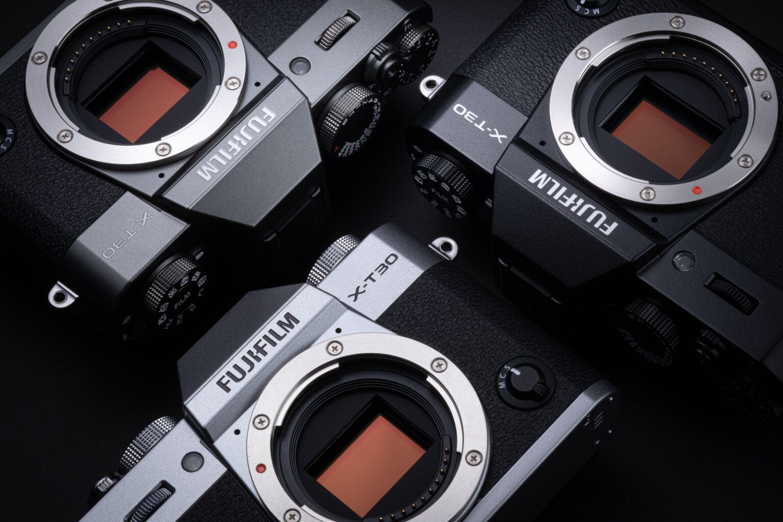 fujifilm-x-t30-iii-nowy-procesor-i-film-simulation-dial 5