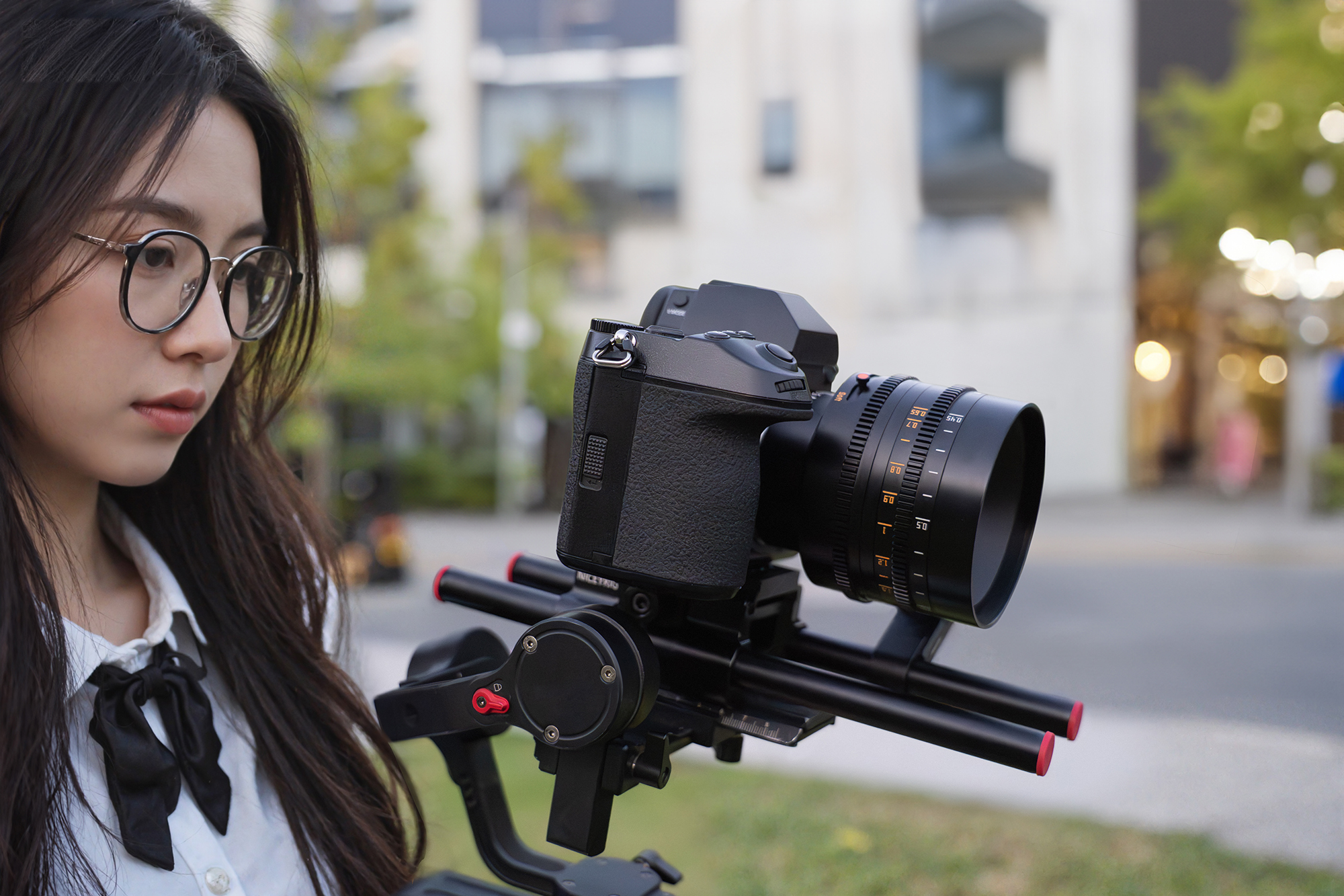 TTArtisan 50mm T2.1 Cine Soft Bubble Obrazek