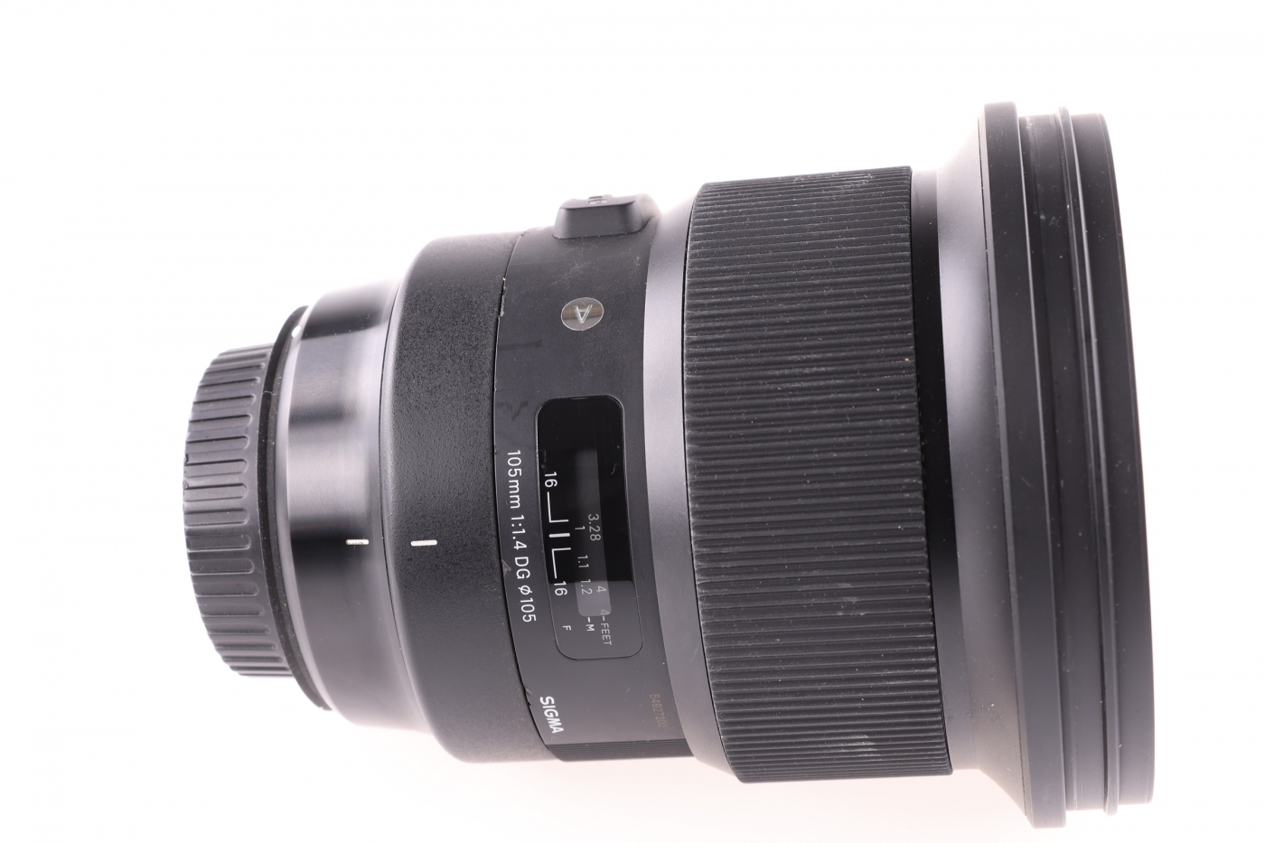 co-oznaczaja-litery-w-obiektywach-sigma 4