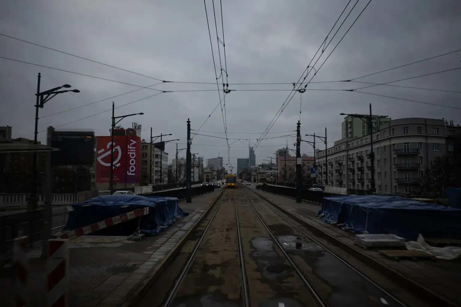 Galeria zdjęć przykładowych 2000px z aparatu Ricoh GR IV