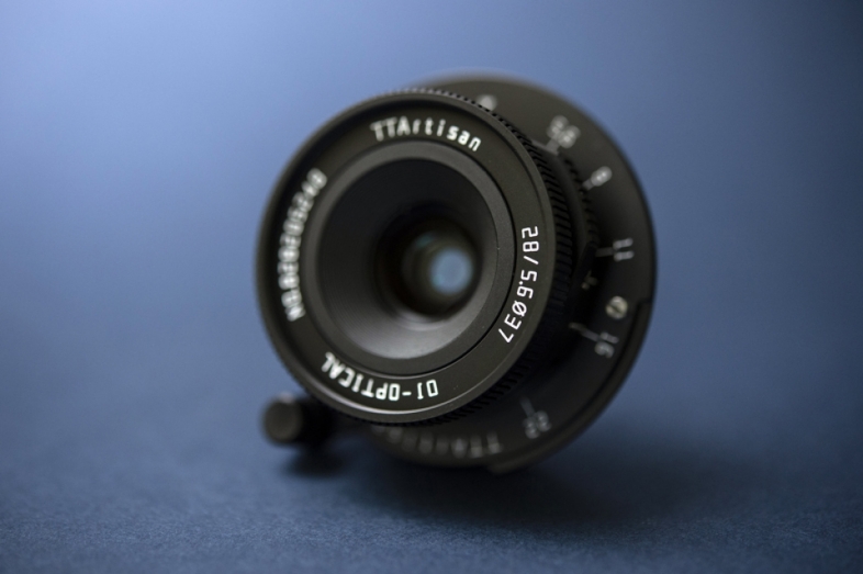 manualne-obiektywy-dlaczego-fotografowie-wybieraja-ograniczenia