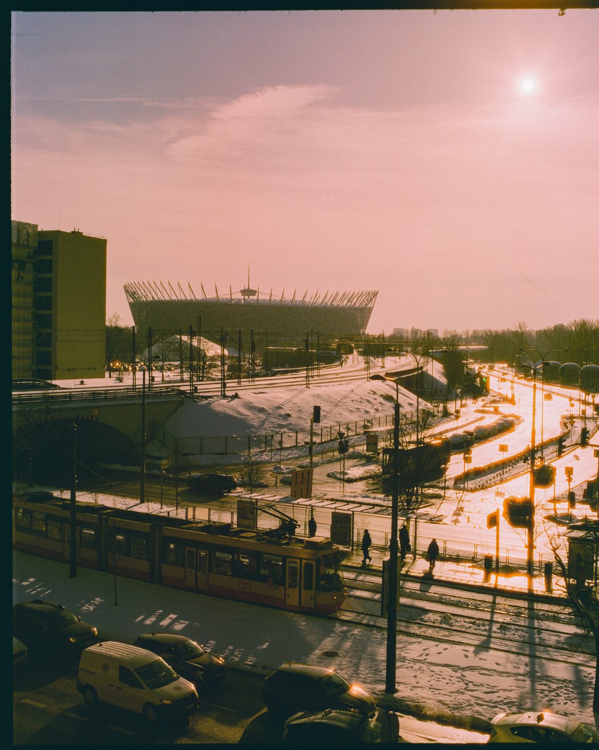 Galeria zdjęć przykładowych 1:1 wykonanych za pomocą aparatu Mamiya RB67 na filmie  Harman Phoenix II 200/120