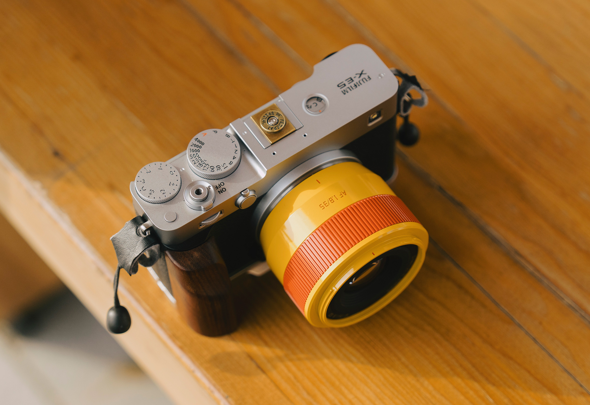 TTArtisan 35 18 II Orange Limited (1)