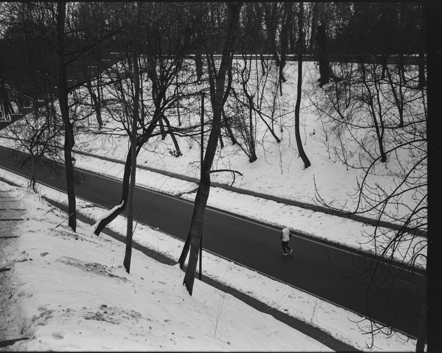 Galeria zdjęć przykładowych 1:1 wykonana za pomocą aparatu Fuji GW670 III na filmie Kodak Tri-X 400/120 i zeskanowana w Relax Foto Lab Galeria zdjęć przykładowych 1:1 wykonana za pomocą aparatu Fuji GW670 III na filmie Kodak Tri-X 400/120 i zeskanowana w Relax Foto Lab