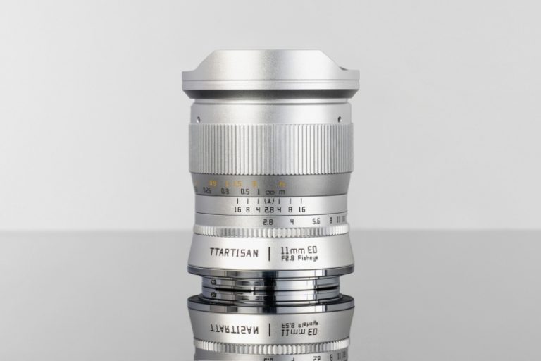ttartisan-11mm-f28-fisheye-srebrny