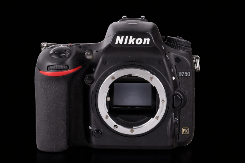 nikon-d750-2026-test-jakosc-ergonomia-cena